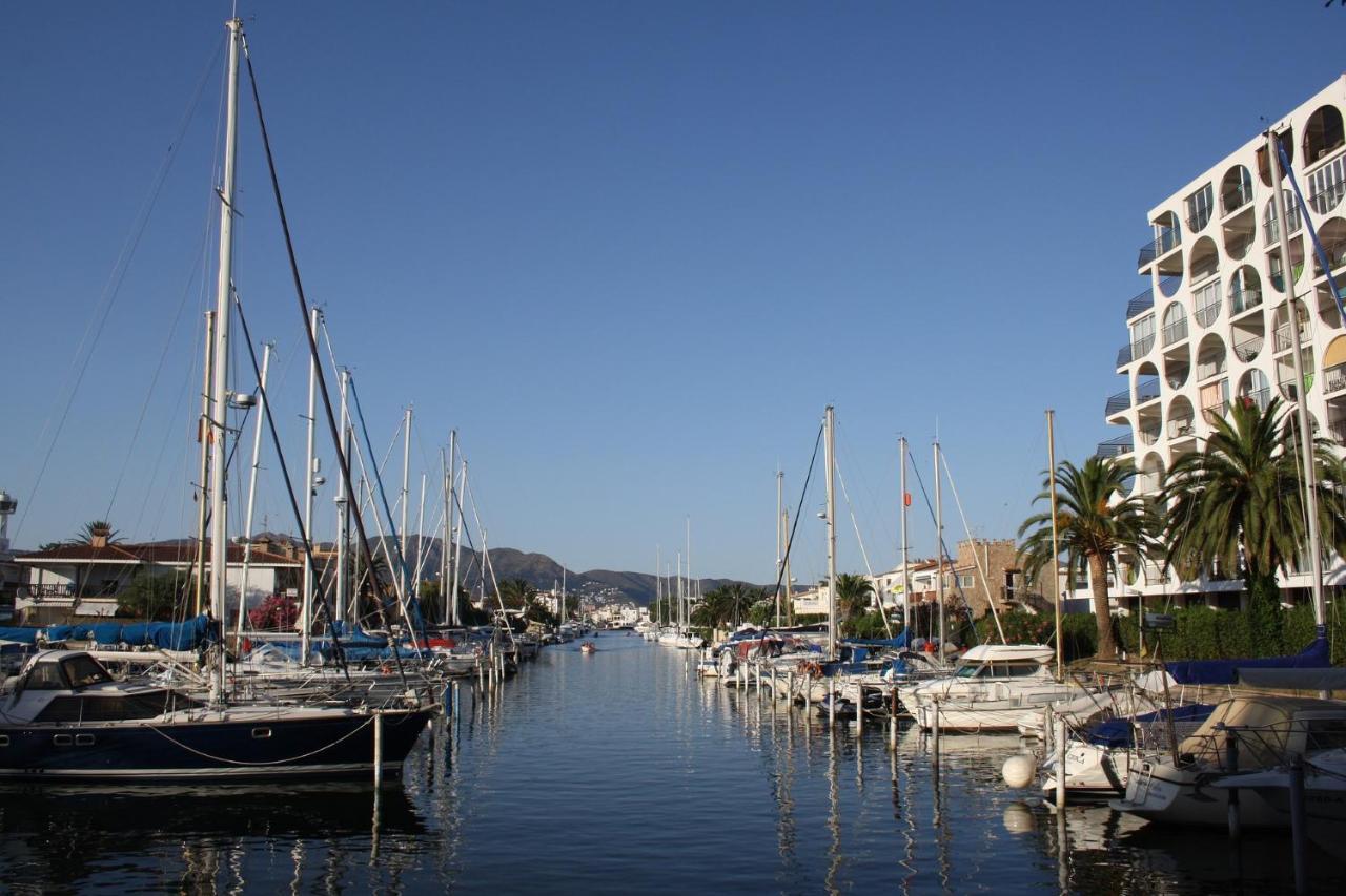 Empuriabrava Apartaments - Nº2 Экстерьер фото